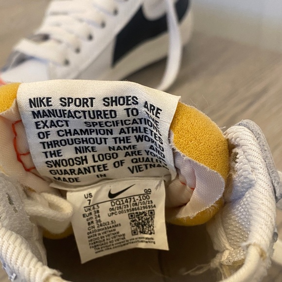 Nike Blazet White High-Top Sneakers - Picture 2 of 5